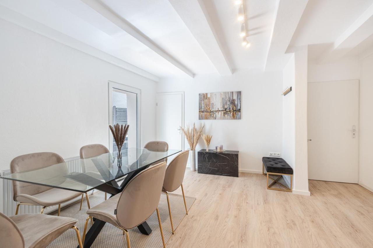 Terrace Apartment With 5 Rooms, Whirlpool And Bbq Augsburg Dış mekan fotoğraf