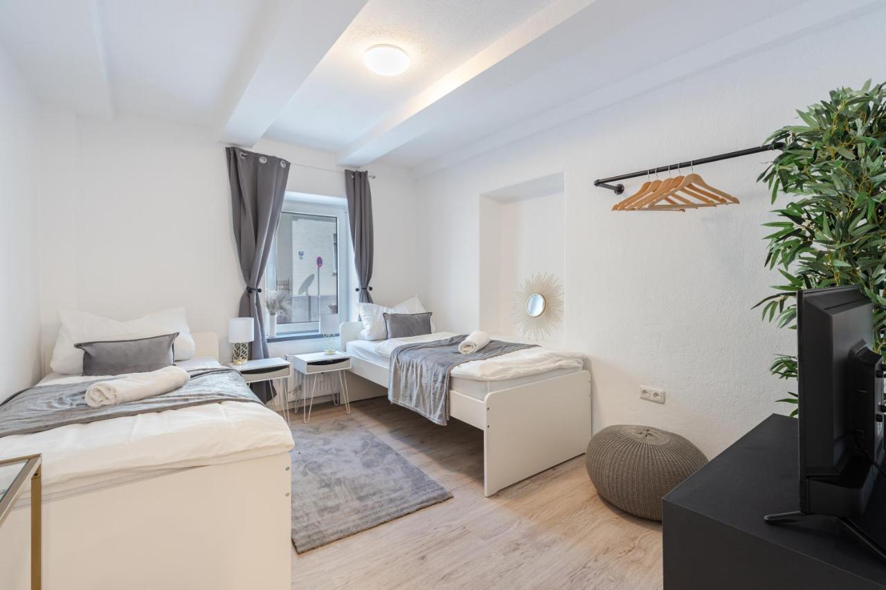 Terrace Apartment With 5 Rooms, Whirlpool And Bbq Augsburg Dış mekan fotoğraf